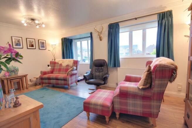 3 bed Semi-Detached for sale Image 10