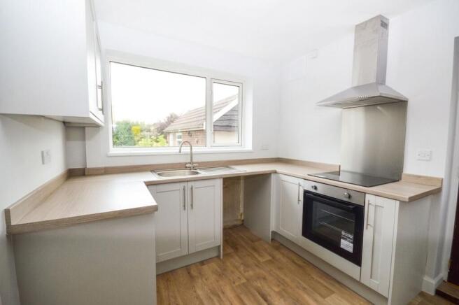 3 bed Semi-Detached for sale Image 6