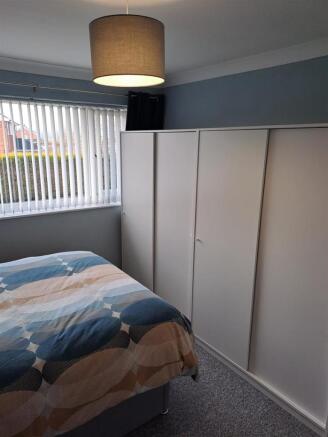 Bedroom 1.jpg
