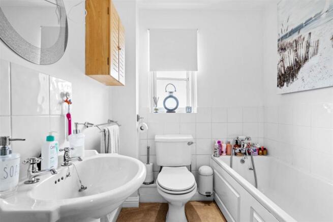 12 Gazala Drive - Bathroom (brochure).jpg
