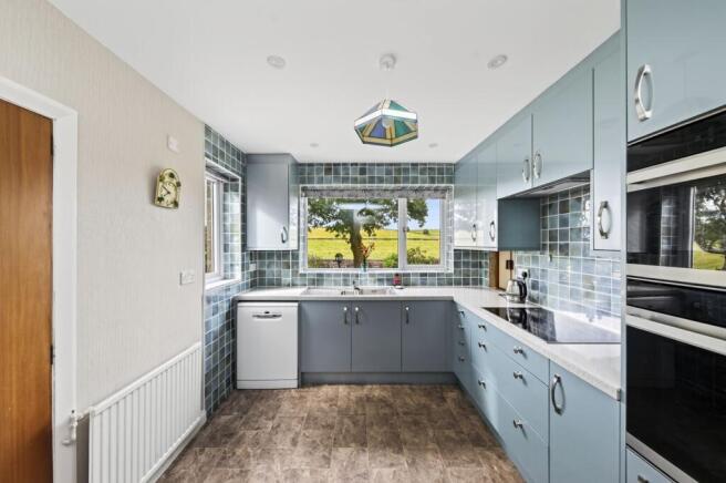 3 bed Detached for sale Image 12