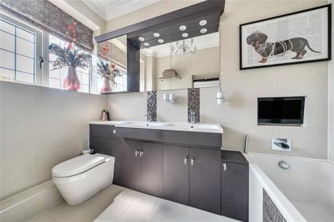 Ensuite