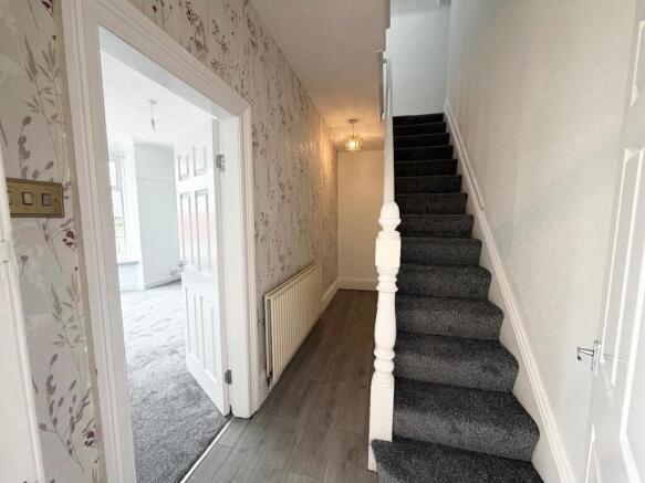 3 bed Semi-Detached to rent Image 7
