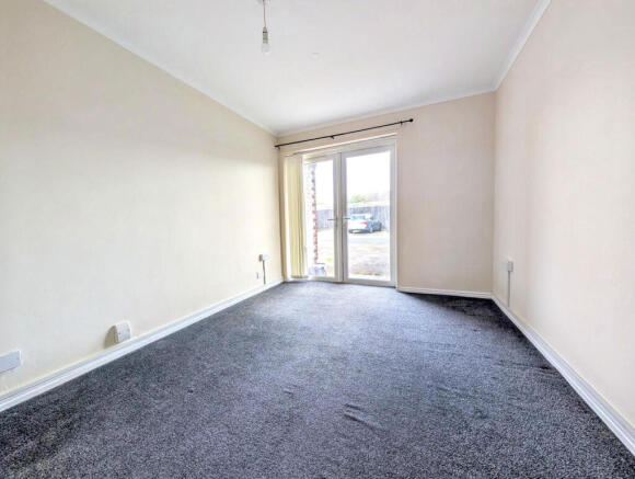 2 bed Apartment for sale Image 6