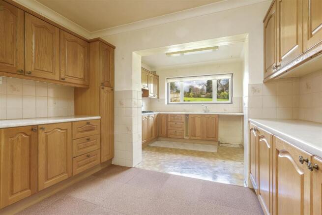 bungalow-burdon-lane-cheam-sutton-124.jpg
