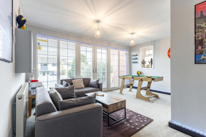 4 bed Detached for sale Image 7
