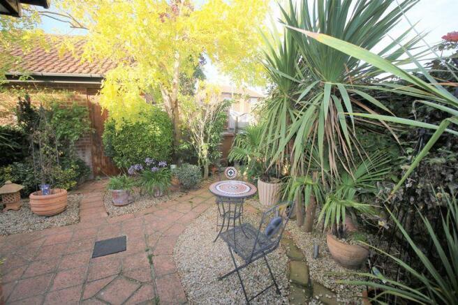 Side garden