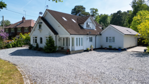 Tanglewoods, Heath Ride, Wokingham RG40 3QN