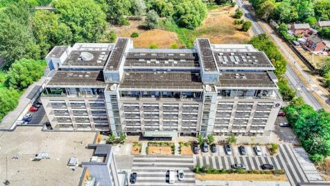 Flat , Edinburgh House, Harlow