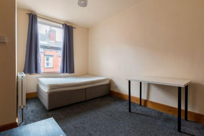 7 bed Terraced to rent Image 10