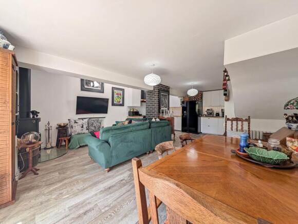 Kitchen / Open Plan Living Area