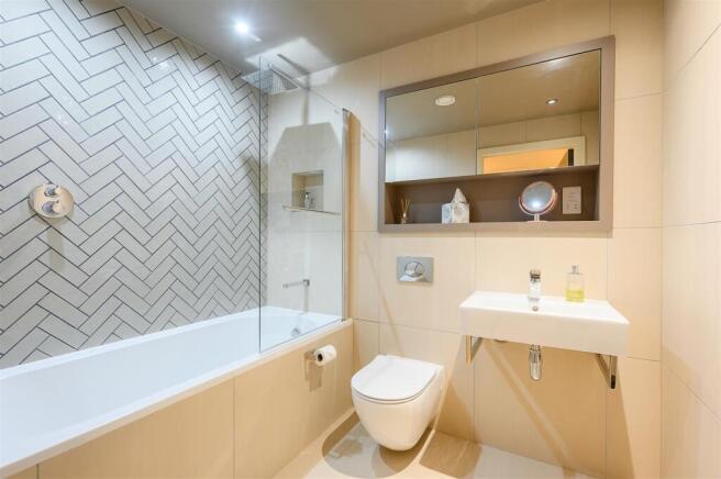 2 bed Apartment for sale Image 8