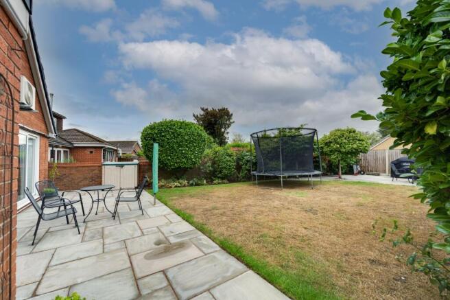 Gawsworth Drive, Sandbach, CW11 photo 4