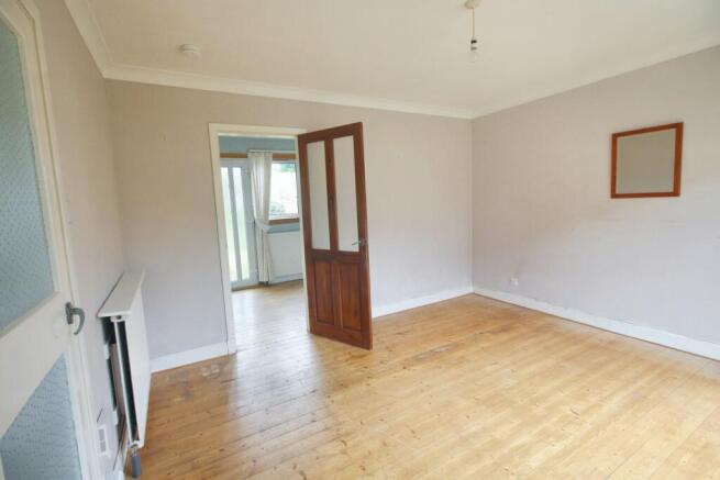 Lounge to dining room