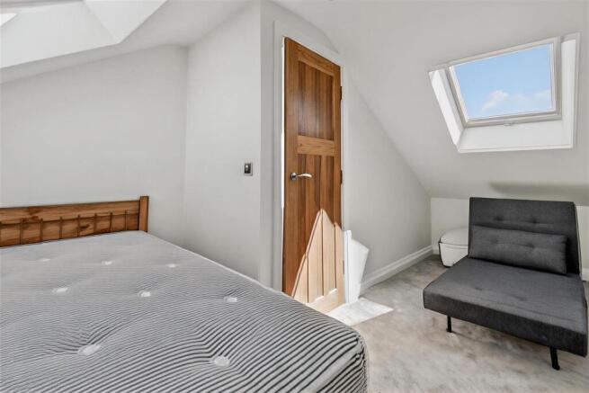 2 bed Terraced for sale Image 12