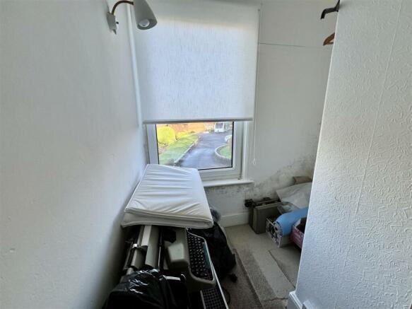 Box Room (L Shape)