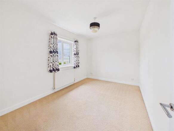 2 bed Terraced for sale Image 8