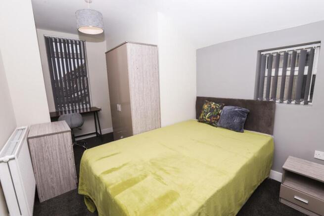 5 bed Terraced to rent Image 12