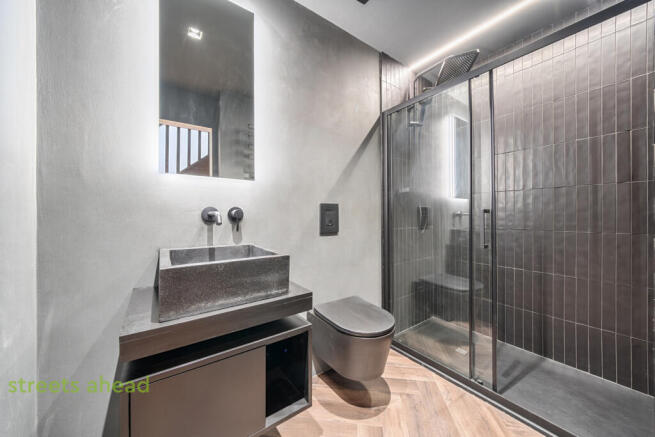 b82bf99b-9502-483...