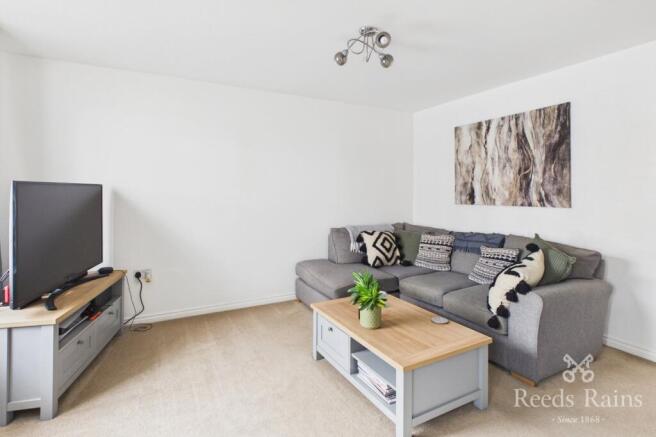 3 bed Semi-Detached for sale Image 5