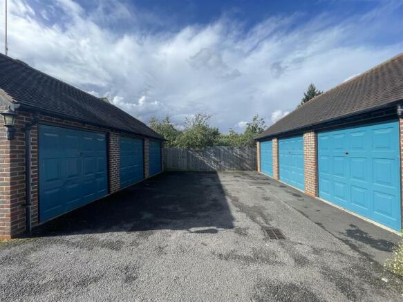garage.jpg