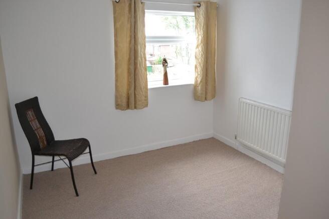 Rear bedroom