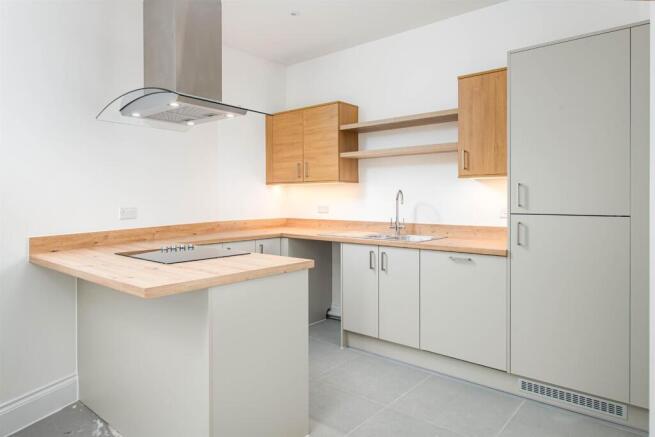 PLOT 2 - Kitchen_3.jpg