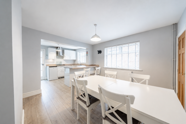 KITCHEN_DINER