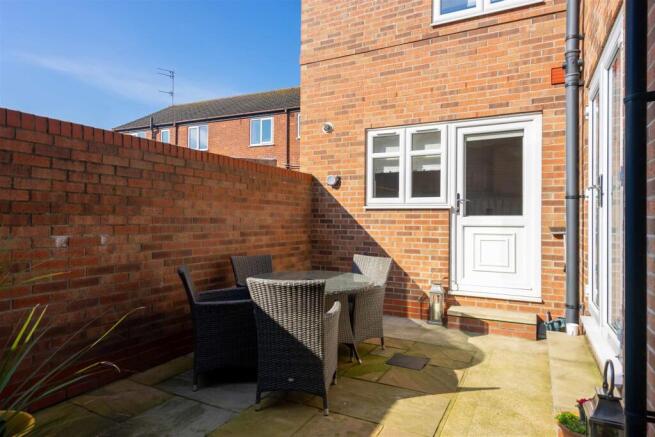 2 bed Semi-Detached for sale Image 4