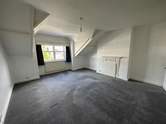 2 bed Apartment to rent Image 7