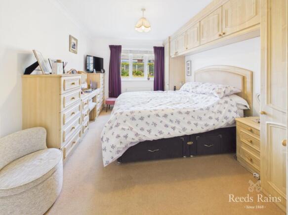 3 bed Bungalow for sale Image 8