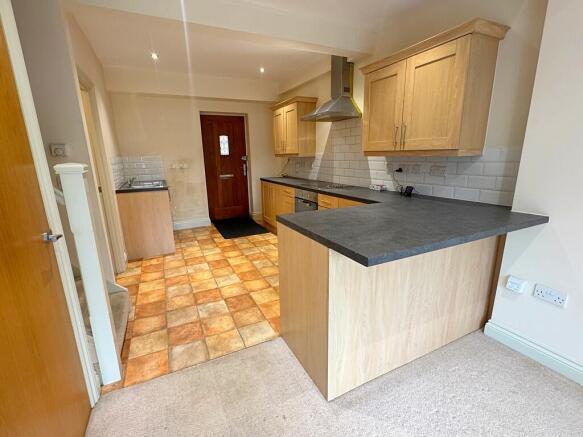 Kitchen from Loun...