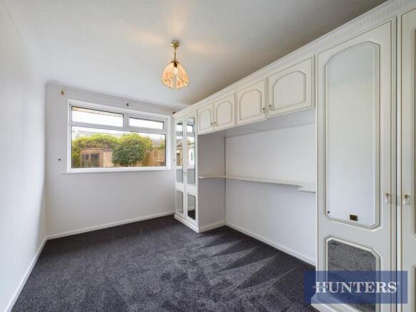 2 bed Semi-Detached Bungalow for sale Image 6