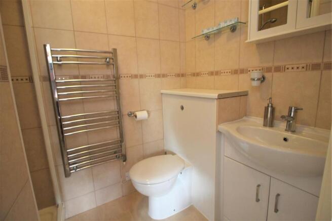Bedrooms 2 Ensuite