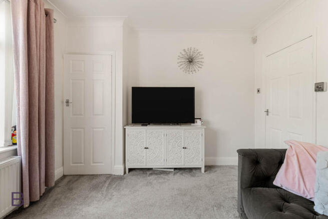 3 bed Semi-Detached for sale Image 5