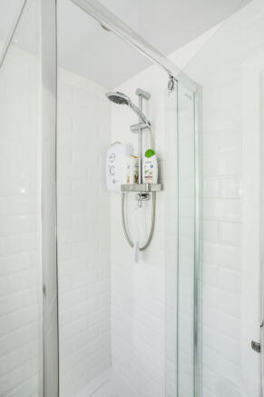 2 bed Terraced for sale Image 9