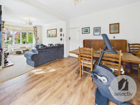 2 bed Semi-Detached Bungalow for sale Image 6