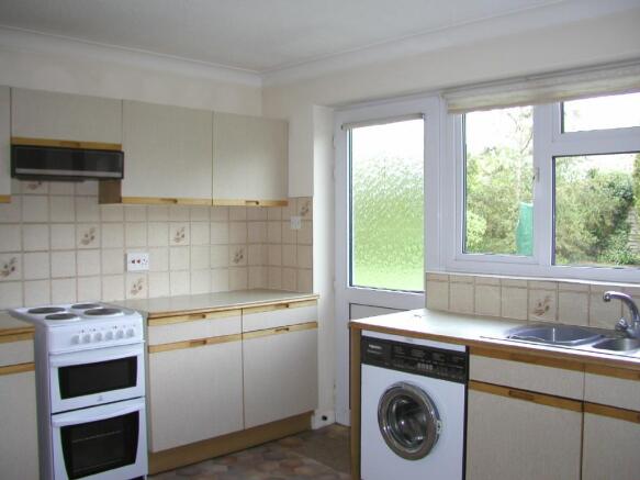 KITCHEN/BREAKFAST RM