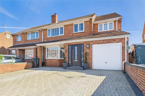Wheeler Avenue, Upper Stratton, Swindon, SN2