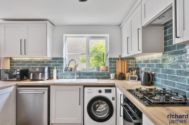 1535abef9a2745c48e448036a5cf08b2