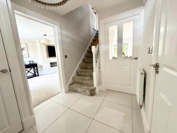 4 bed Detached for sale Image 4