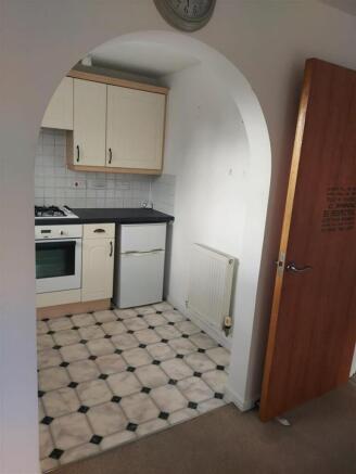2 bed House for sale Image 7