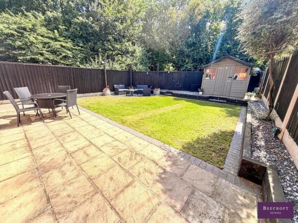 4 bed Detached for sale Image 5