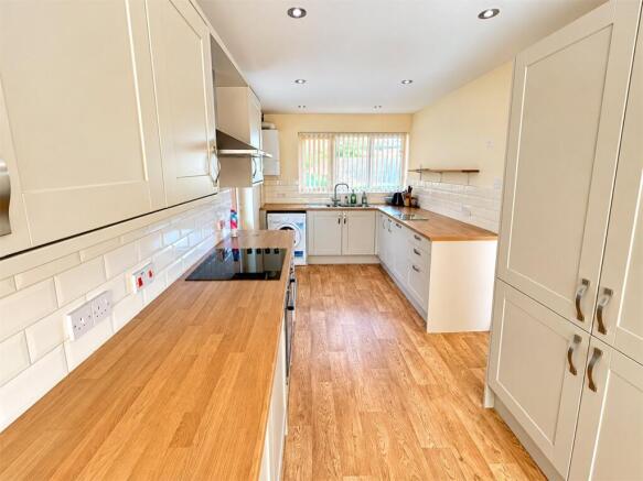 Kingsway, Bourne, Lincolnshire, PE10 photo 3