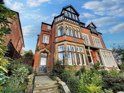 Royal Avenue, Scarborough, YO11