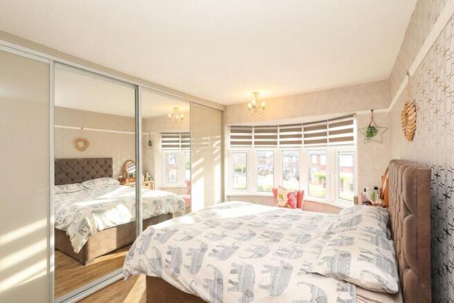 3 bed Semi-Detached for sale Image 10