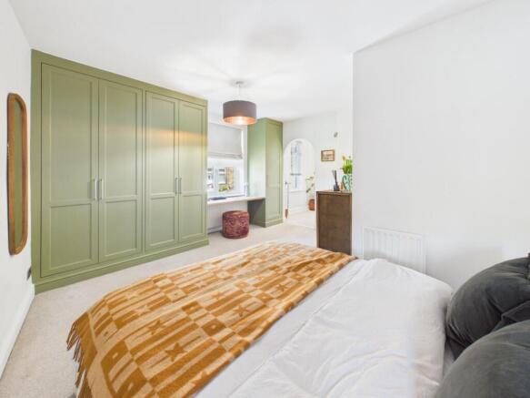 3 bed Terraced for sale Image 12