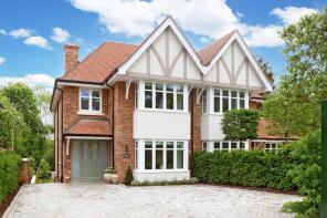 Hampden House, Beechwood Drive, Marlow SL7 2DH