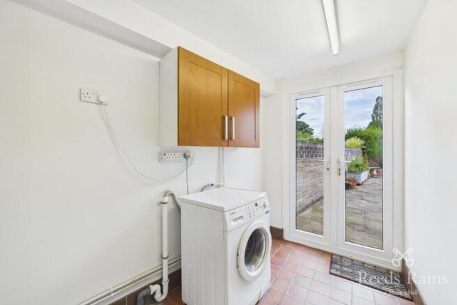 3 bed Detached for sale Image 11