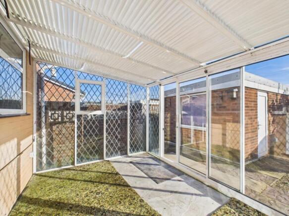 2 bed Semi-Detached Bungalow for sale Image 7